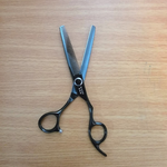 Load image into Gallery viewer, Kashi B-1132T Professional Thinning shears  Black color
