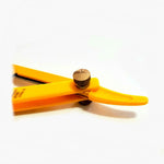 Load image into Gallery viewer, Kashi RY-114  Straight Razors Blade  Yellow Color
