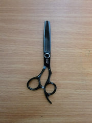 Load image into Gallery viewer, Kashi B-1132T Professional Thinning shears 6.5 inch Black color
